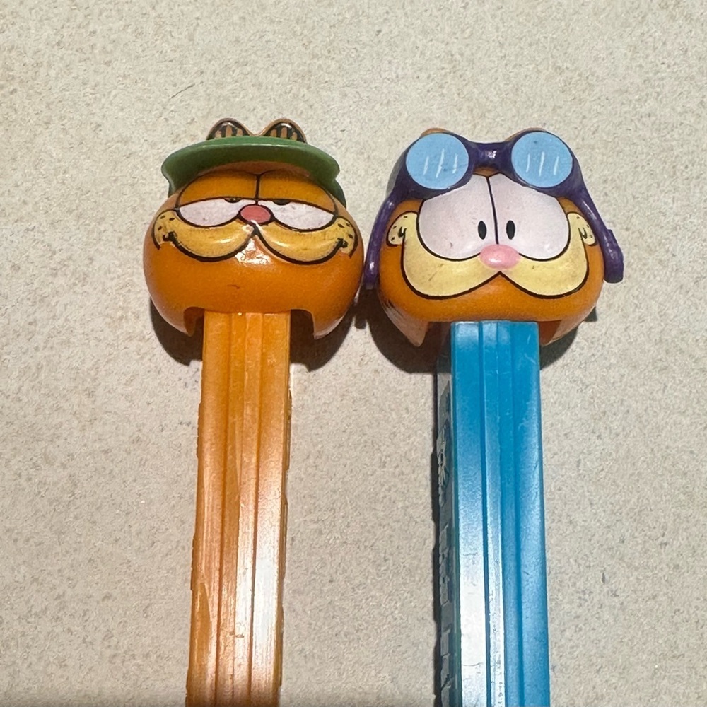 Vintage Garfield PEZ Dispensers 90’s Arlene, Nermal, Chef, Pilot & More Lot of 8 - Picture 3 of 5